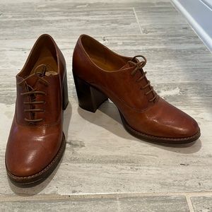 Patricia Nash beautiful lace up brown leather Oxford, 8.5, worn once!